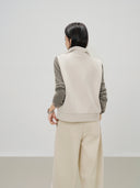 Stand Collar Paneled Cream Down Vest（Z3505）