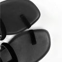 Minimalist Toe-Ring Thong Sandals（P120）