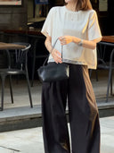 เสื้อท็อปเนื้อสัมผัสนุ่ม ชายเสื้อแต่งแผง (Z3433)