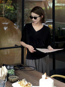 เสื้อท็อปคอวีสีดำสบายๆ (Z2225)