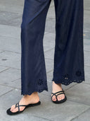 Lightweight Cutwork Hem Petal Pants（Z3342）