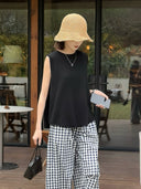Casual Rolled Hem Sleeveless Knit Top