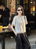 เสื้อท็อปเนื้อสัมผัสนุ่ม ชายเสื้อแต่งแผง (Z3433)