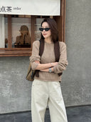 เสื้อสเวตเตอร์ผ้าถักลายวาฟเฟิลคอกลม (Z3668)