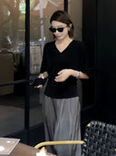 Relaxed V-Neck Black Top（Z2225）