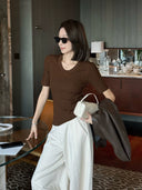 เสื้อยืดแขนสั้นผ้าถักลายร่องใหญ่ (Z3474)